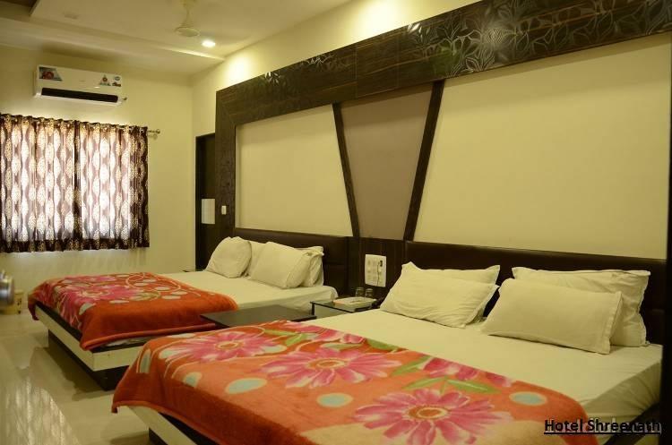 Hotel Shreenath 阿穆达巴 外观 照片